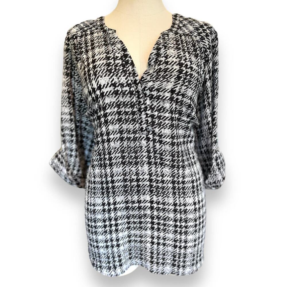 Torrid 5 (5x 28) Gray/Black Houndstooth Plaid Georgette Harper Blouse Top Shirt